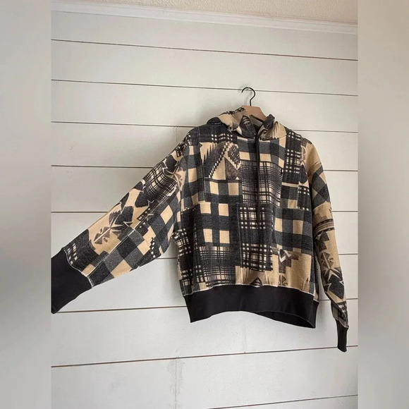 Polo Ralph Lauren Women’s Southwestern Geometric Patchwork Aztec Hoodie - Picture 11 of 13